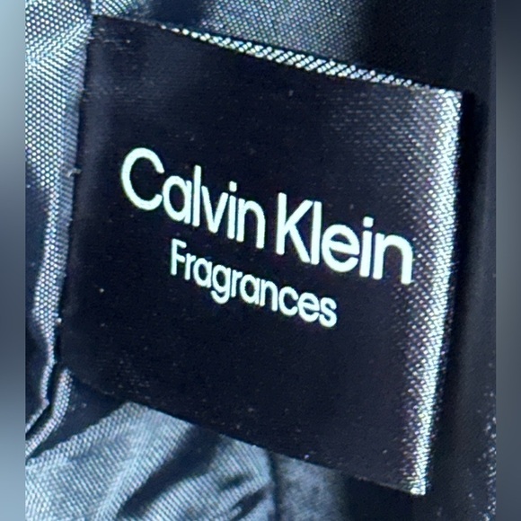 Calvin Klein Fragrances tote, faux leather - Picture 7 of 8